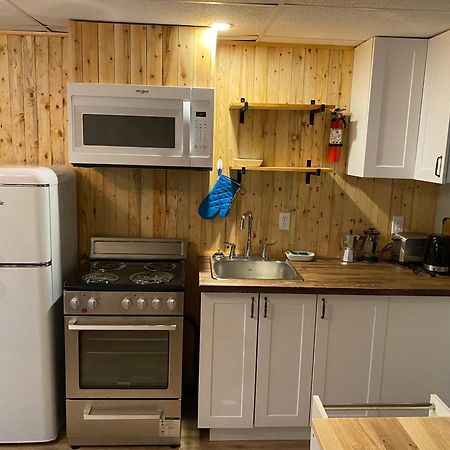 Chalets Les Chanterelles De Forillon L'Anse-au-Griffon Exteriör bild