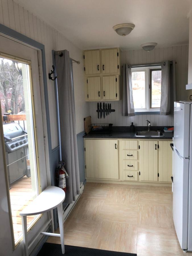 Chalets Les Chanterelles De Forillon L'Anse-au-Griffon Exteriör bild