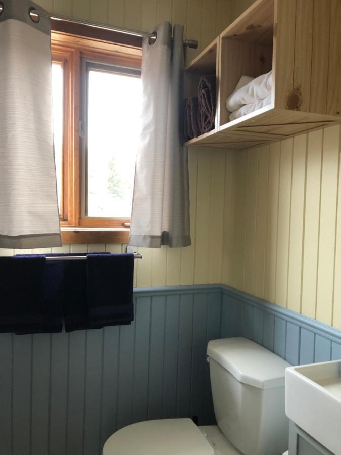 Chalets Les Chanterelles De Forillon L'Anse-au-Griffon Exteriör bild