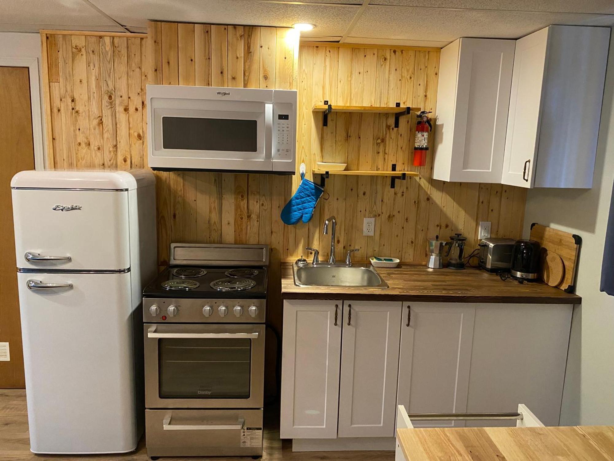 Chalets Les Chanterelles De Forillon L'Anse-au-Griffon Exteriör bild